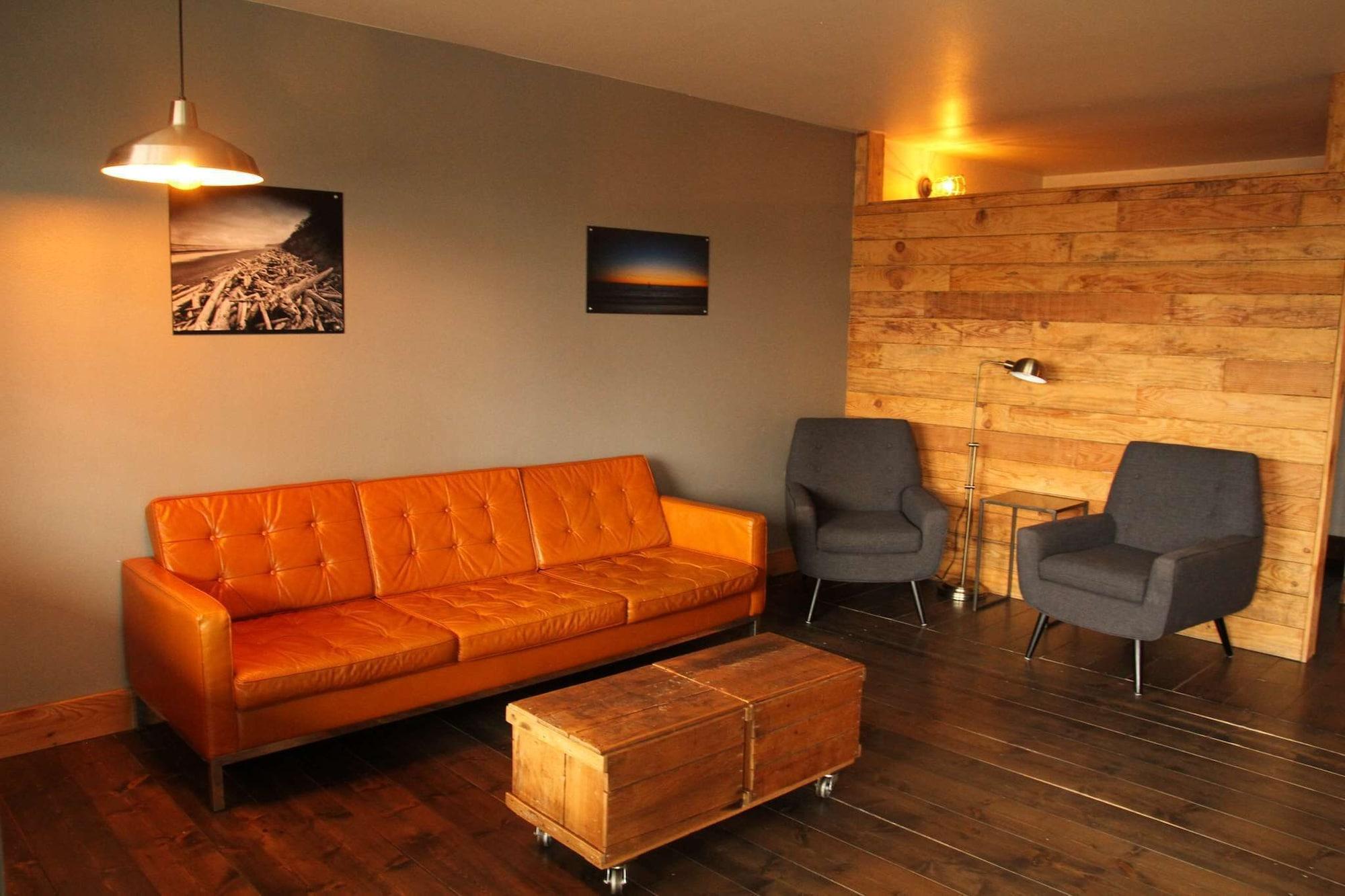 Ashore Hotel Seaside Bagian luar foto